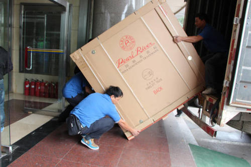 邵原镇钢琴贵重工艺品无忧运